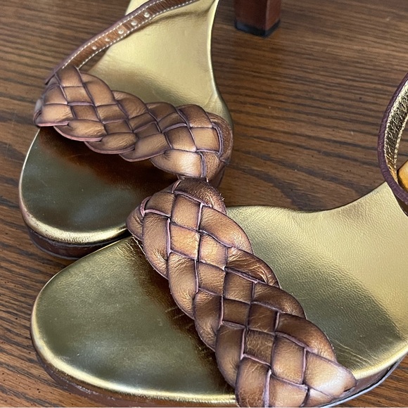 GUCCI Leather Braided Platform Sandal Size 8.5 - Picture 10 of 15
